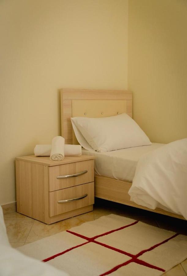 Villa Apartments S&F City Centre Tirana Buitenkant foto